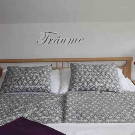 Vakantiehuis Schnuck ــ Mit Sauna In